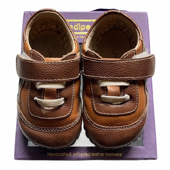 Pediped Handcrafted Leather Soft-sole Shoes - Picture 2 of 10